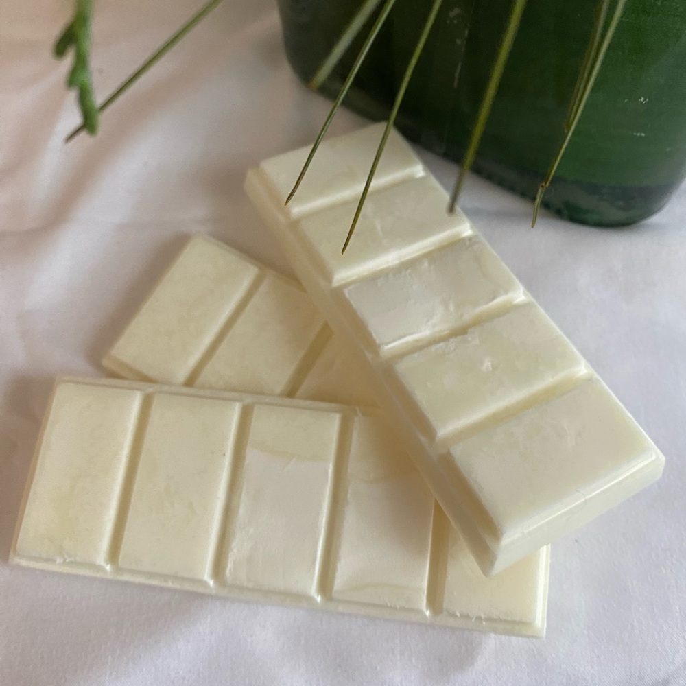 Blueberry Muffin Scented 5 Piece Snap Bar Wax Melt - Picture 7 of 9